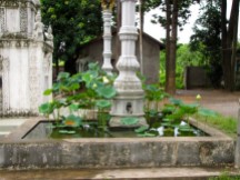 The lotus pond around the memorial - Wat Champuh Ka'ek, Kandal